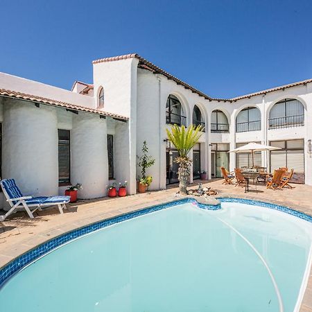 Big Blue Accommodation Bloubergstrand Luaran gambar